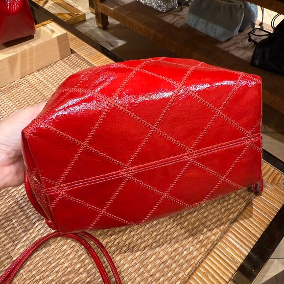 Best Price‼️Tory Burch Willa E/W Drawstring Bag 175743 Berry $500 - Picture 5 of 11